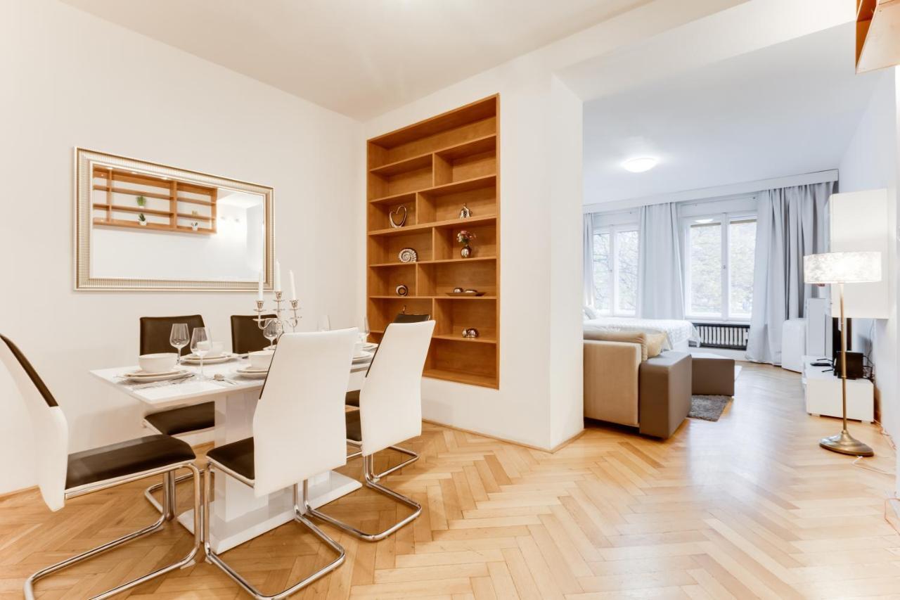 Exclusive Riverside Apartment In The Heart Of Prag Exterior foto